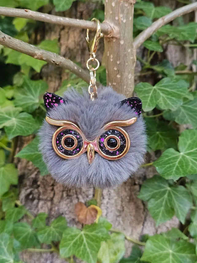 Grey Owl Pom