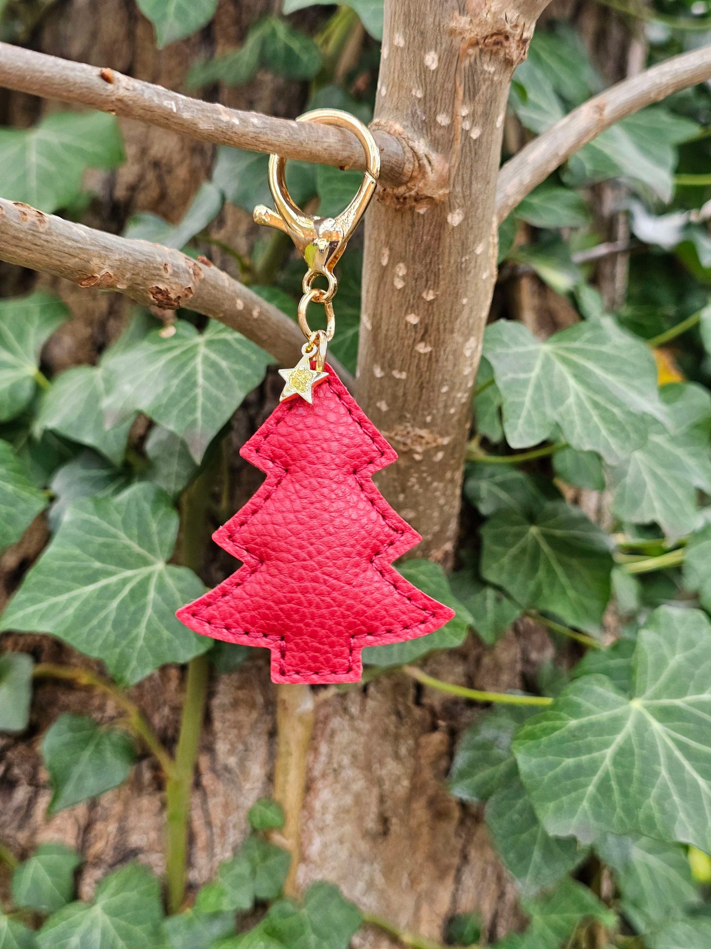 Chilli Red Christmas Tree Leather Keyring