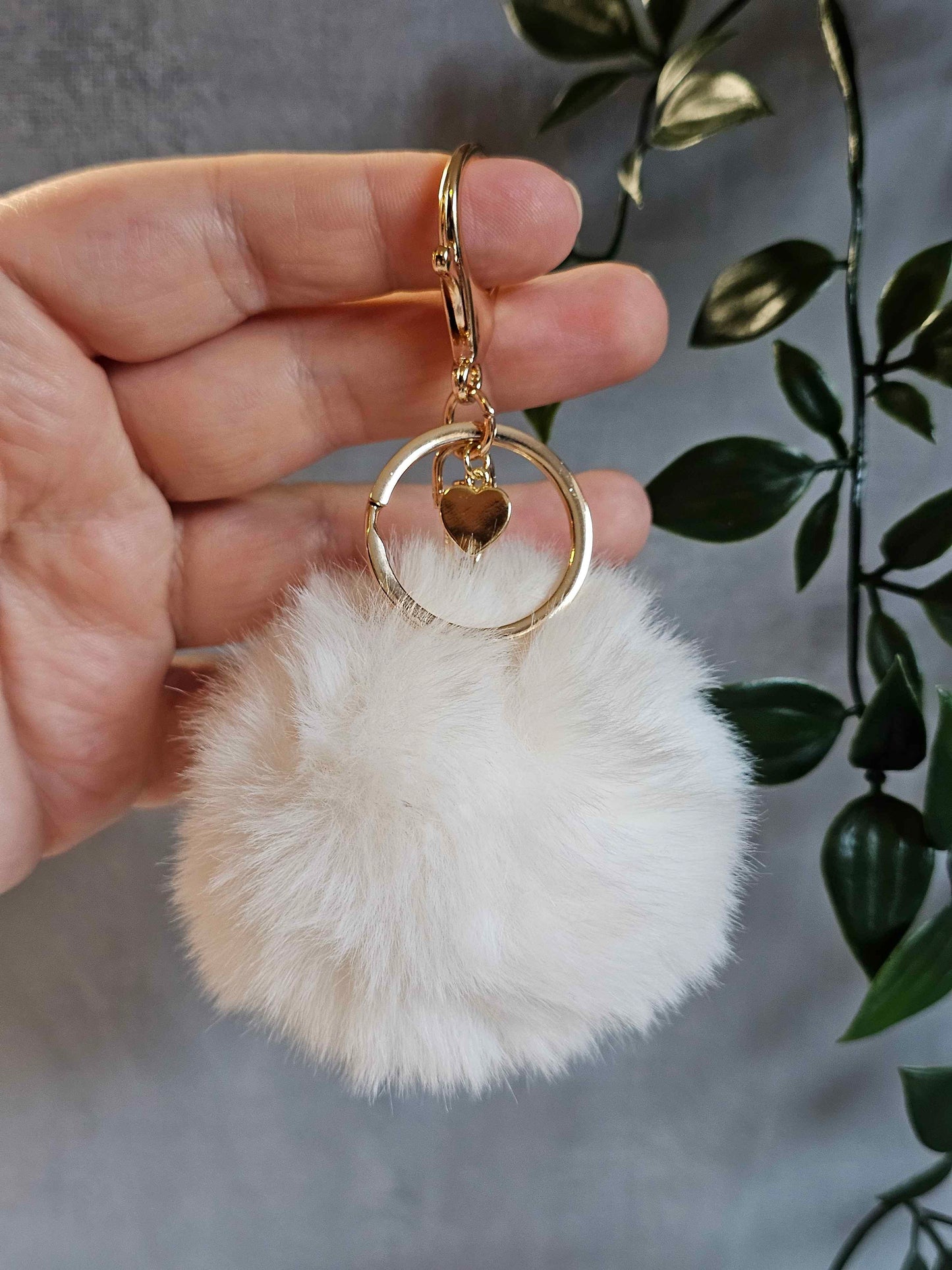 Off White 8cm Pom Pom