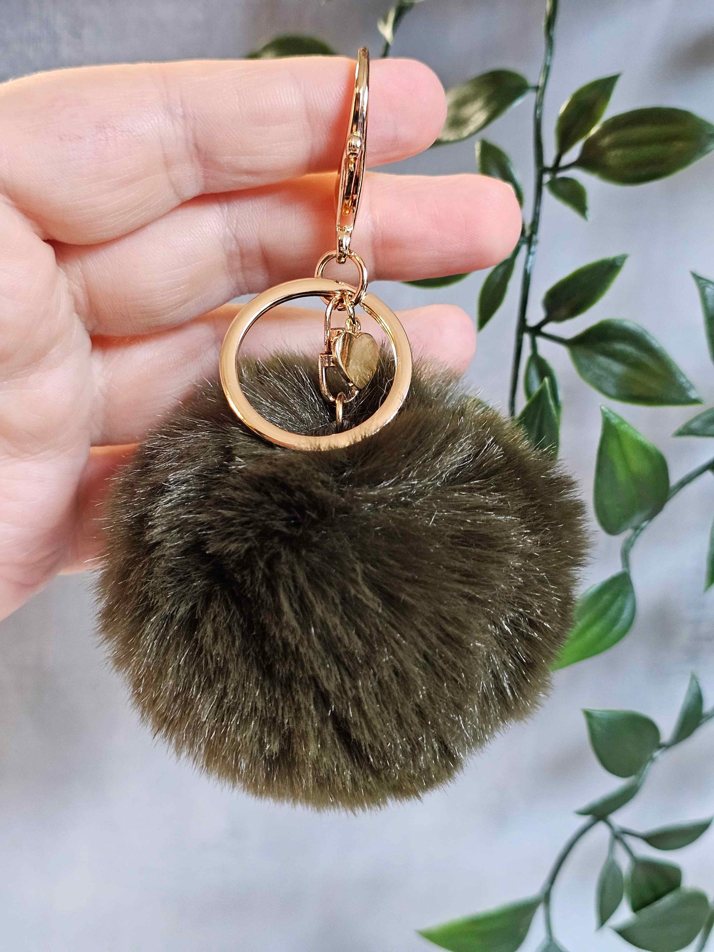 Olive 8cm Pom Pom