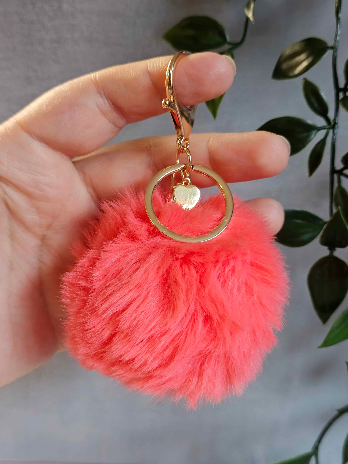 Coral 8cm Pom Pom
