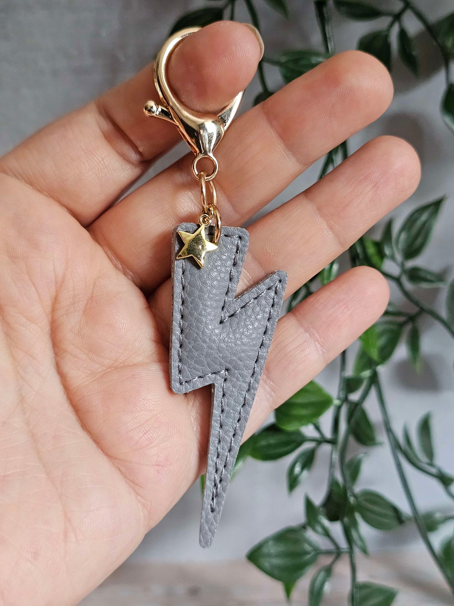 Light Grey Lightning Bolt Leather Keyring